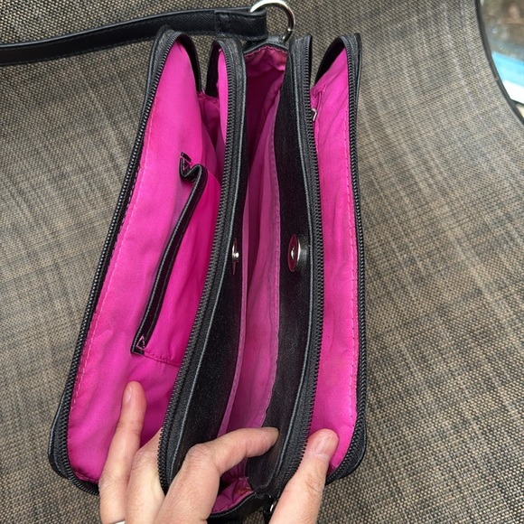 Black Nicole Miller crossbody purse - Picture 4 of 9